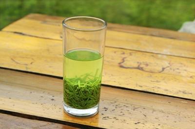 信阳毛尖更名风波 透视股市“蹭热点”乱象与实体经济的困局